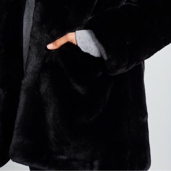 “maria” coat in navy blue by apparis - Picture 4 of 10